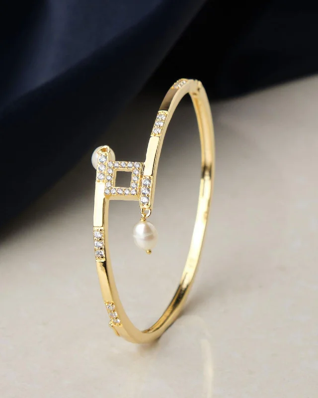 Square Pearl Bangle