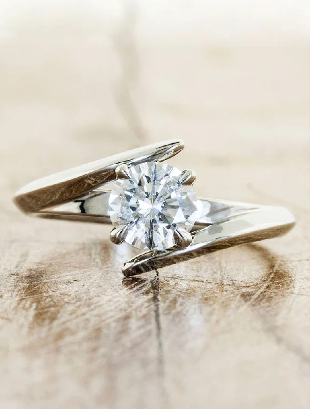 Kylie - Moissanite