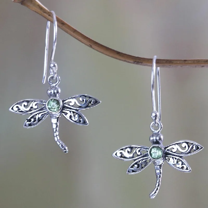 Handcrafted Sterling Silver 'Enchanted Dragonfly' Peridot Earrings (Indonesia) - 1.3L*0.9W