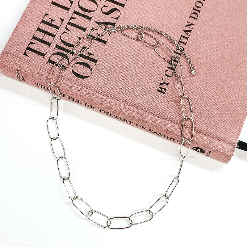 Thin Chain Necklace in Silver